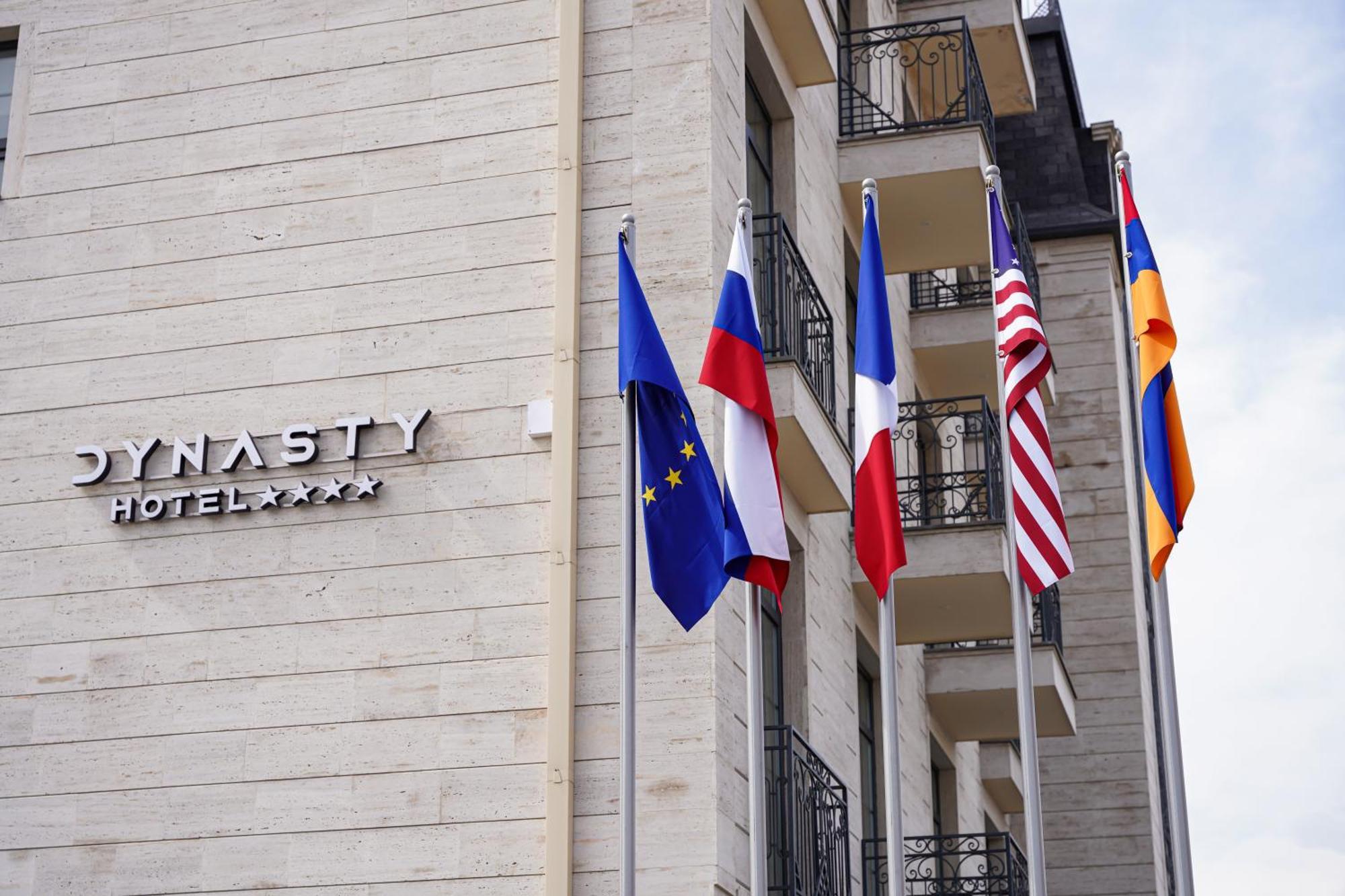Dynasty Hotel & Spa Yerevan Luaran gambar