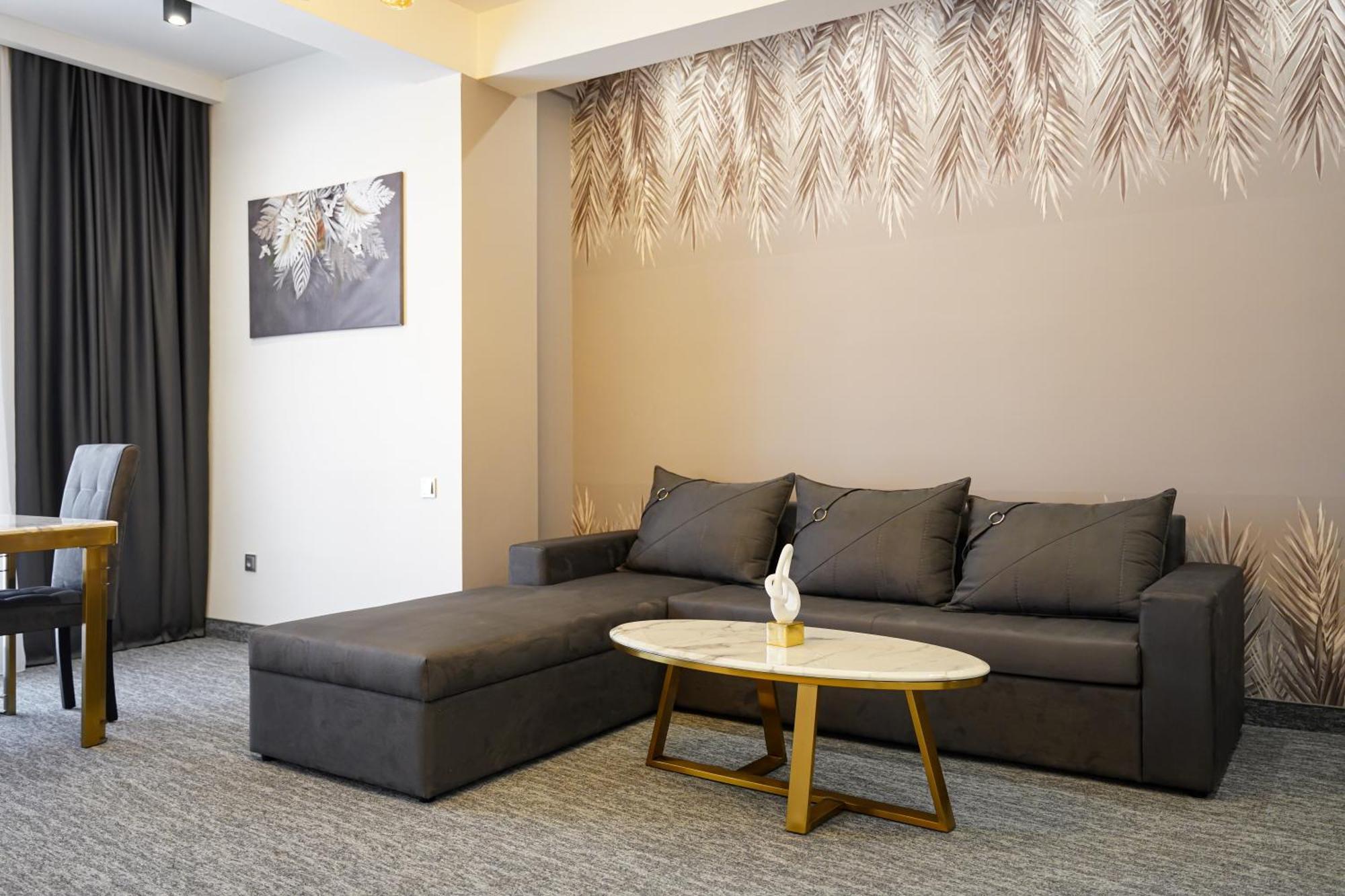 Dynasty Hotel & Spa Yerevan Luaran gambar